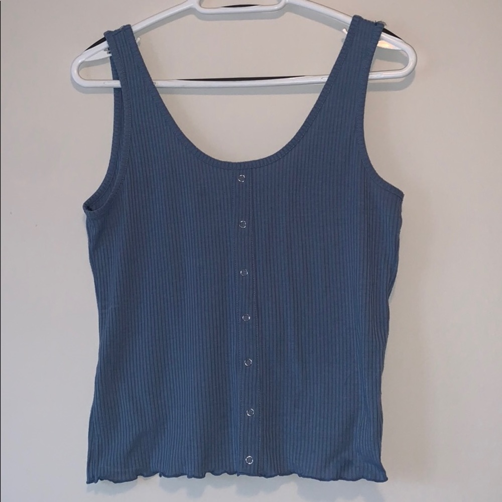 🌿2 for 20🌿 blue crop tank size large